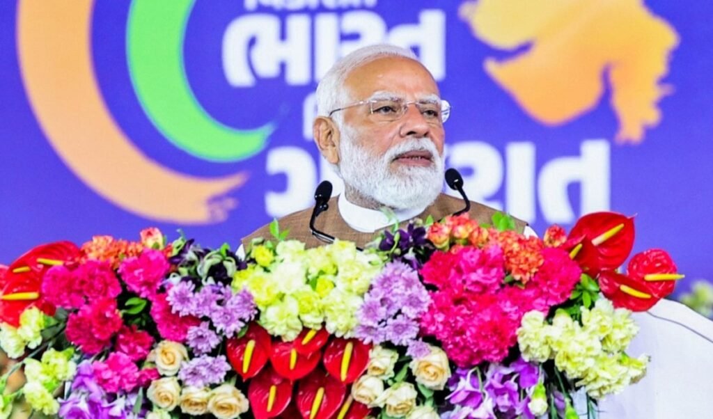Flydubai Flight में टली 9/11 जैसी त्रासदी, PM Modi बोले- Captain Smit पर देश को गर्व Flydubai Flight में टली 9/11 जैसी त्रासदी, PM Modi बोले- Captain Smit पर देश को गर्व