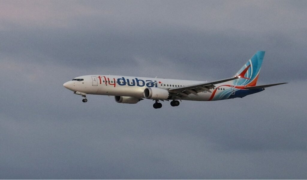 Flydubai फ्लाइट में हमले के बाद भी बचाईं 182 जिंदगियां, Captain Smit Machhar को राष्ट्रीय सम्मान की मांग