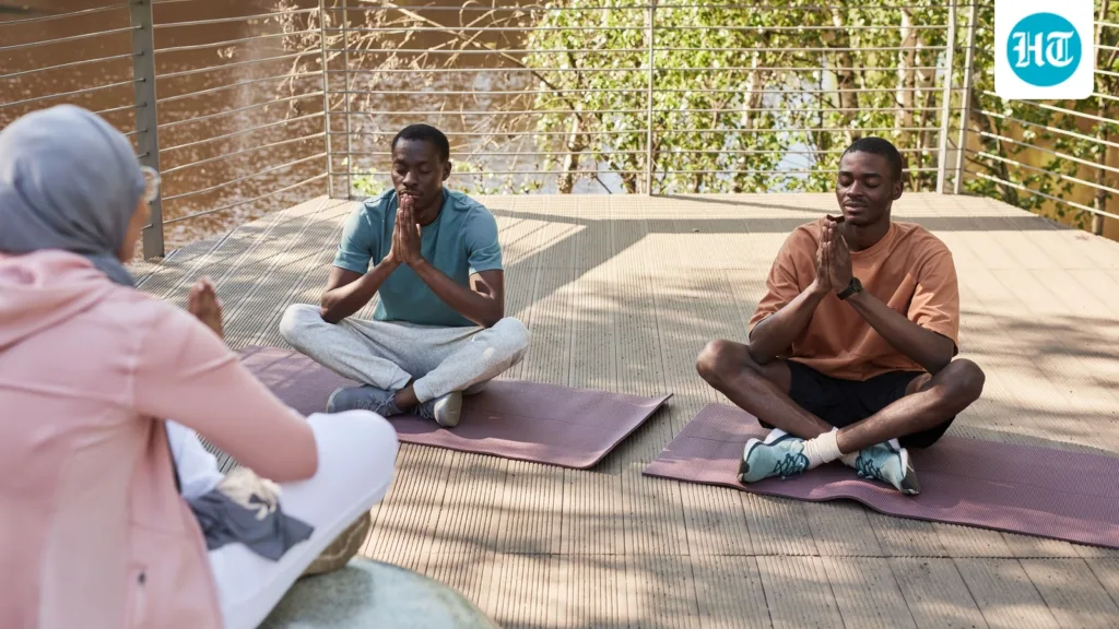 Harvard shares a mindfulness practice that may help reduce stress and anxiety Harvard shares a mindfulness practice that may help reduce stress and anxiety