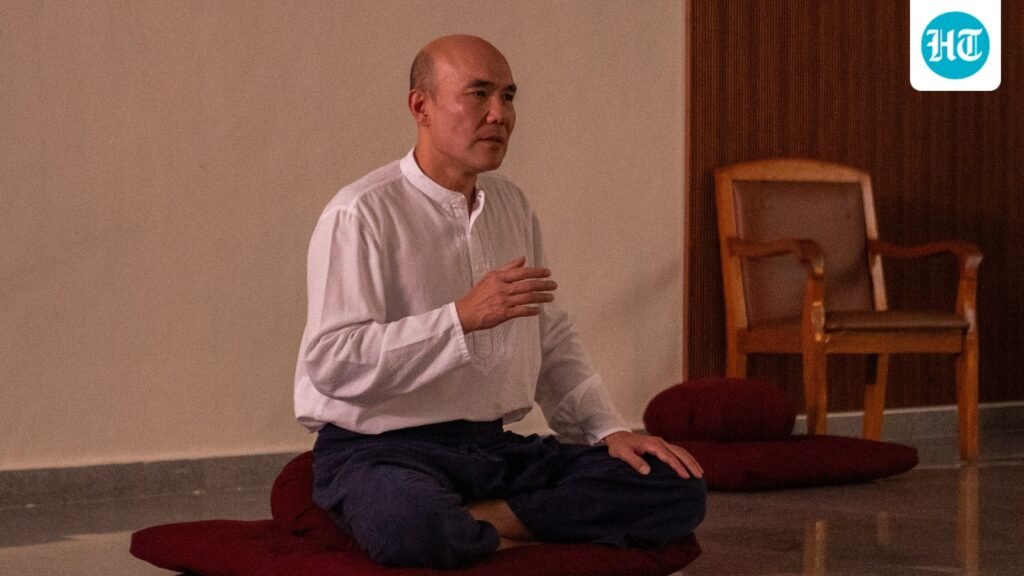 I thought I was too busy to meditate until meditation expert Erkin Bek showed me a trick I can do at work: It only takes 3 minutes I thought I was too busy to meditate until meditation expert Erkin Bek showed me a trick I can do at work: It only takes 3 minutes