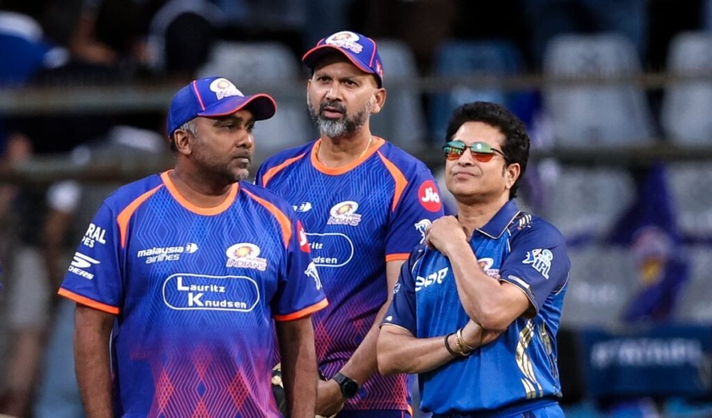 Mahela Jayawardene ने Mumbai Indians के Head Coach पद से दिया इस्तीफा, फ्रेंचाइजी ने की पुष्टि Mahela Jayawardene ने Mumbai Indians के Head Coach पद से दिया इस्तीफा, फ्रेंचाइजी ने की पुष्टि