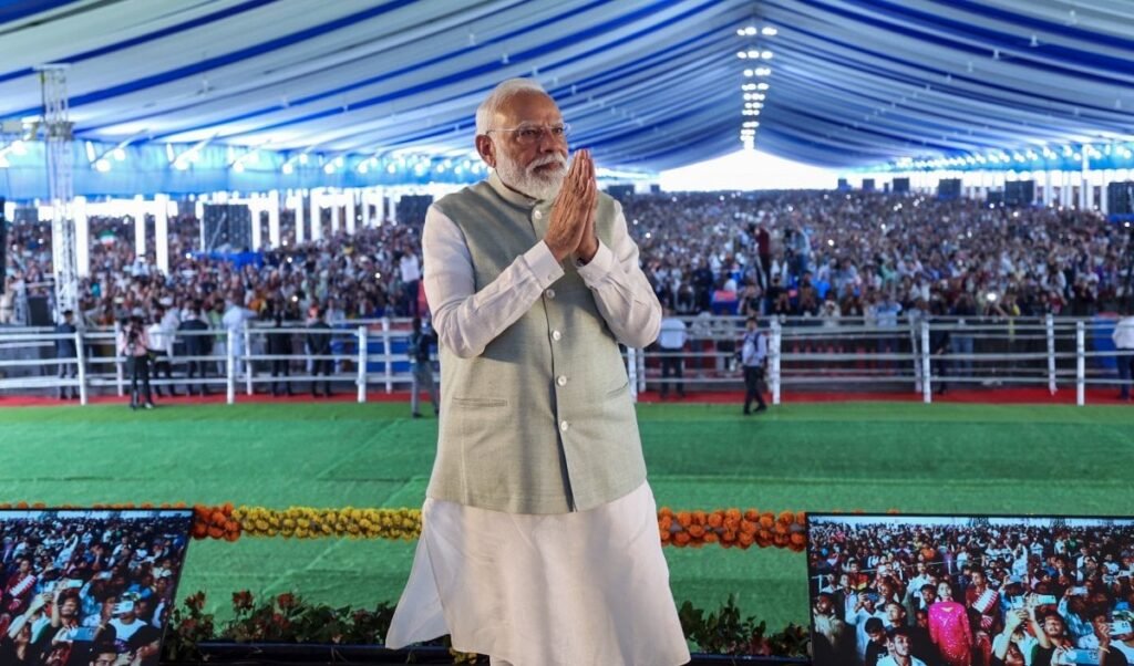 PM Modi ने Ladakh के युवाओं को दी सौगात, Leh में बनेगा बड़ा Center of Excellence PM Modi ने Ladakh के युवाओं को दी सौगात, Leh में बनेगा बड़ा Center of Excellence