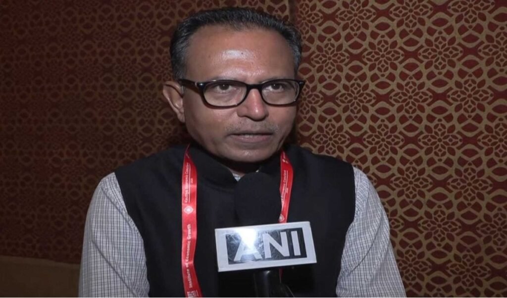 PM की आर्थिक सलाहकार परिषद के सदस्य Nilesh Shah बोले, मजबूत रहेगी India की Growth PM की आर्थिक सलाहकार परिषद के सदस्य Nilesh Shah बोले, मजबूत रहेगी India की Growth