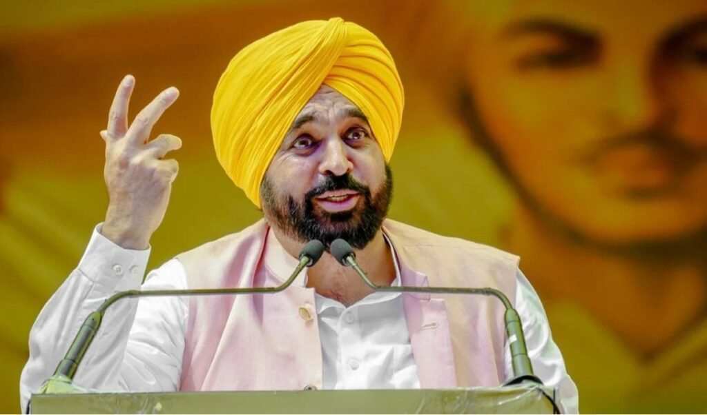 Punjab CM Bhagwant Mann के कैंप ऑफिस और OSD पर CBI का एक्शन, ED ने लगाए थे आरोप Punjab CM Bhagwant Mann के कैंप ऑफिस और OSD पर CBI का एक्शन, ED ने लगाए थे आरोप