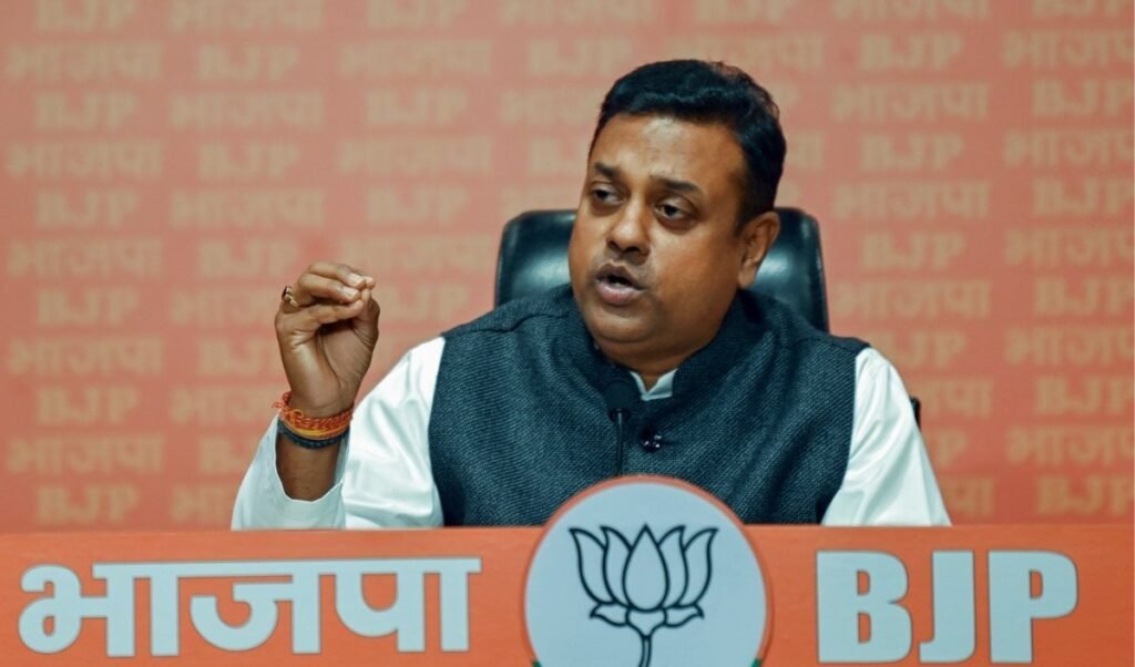 Rahul Gandhi को री-लॉन्च करने के लिए Congress फैला रही अराजकता, BJP नेता Sambit Patra का तीखा वार