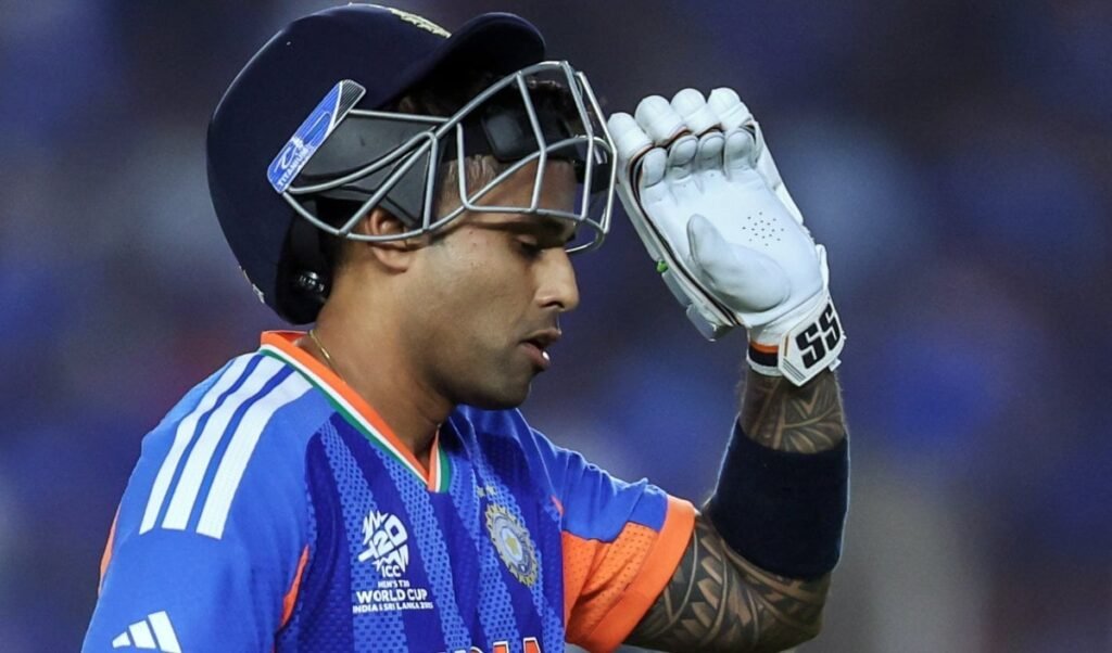 Ranji Trophy: मुंबई टीम से Suryakumar Yadav बाहर, Ayush Mhatre बने उपकप्तान Ranji Trophy: मुंबई टीम से Suryakumar Yadav बाहर, Ayush Mhatre बने उपकप्तान