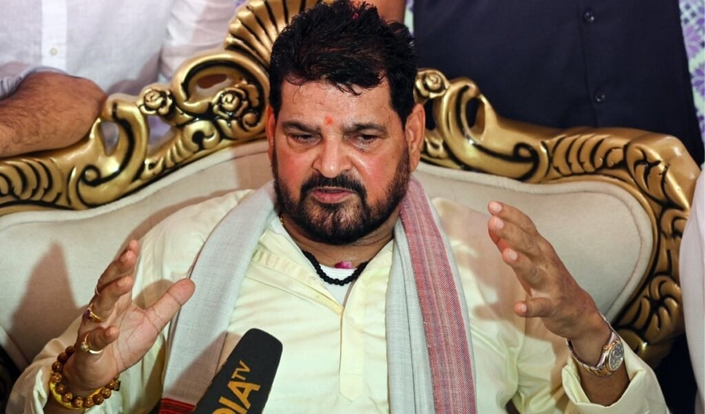 Sexual Harassment Case: Delhi Court ने Brij Bhushan Sharan Singh को जवाब दाखिल करने के लिए दिया अतिरिक्त समय Sexual Harassment Case: Delhi Court ने Brij Bhushan Sharan Singh को जवाब दाखिल करने के लिए दिया अतिरिक्त समय