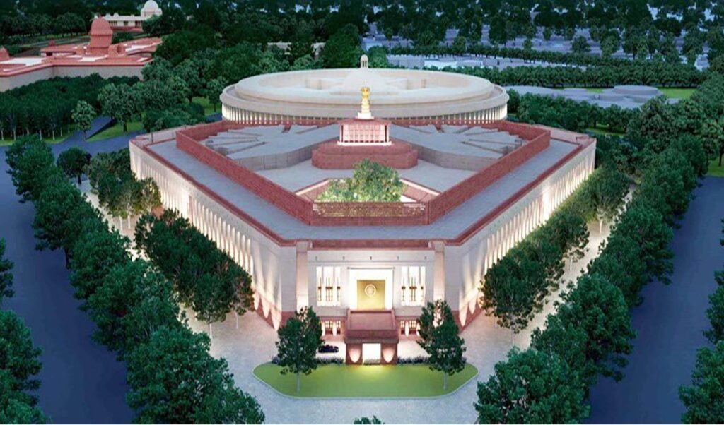 Women Reservation Bill पर Modi Govt की नई रणनीति, Special Session में Delimitation पास कराने की तैयारी Women Reservation Bill पर Modi Govt की नई रणनीति, Special Session में Delimitation पास कराने की तैयारी