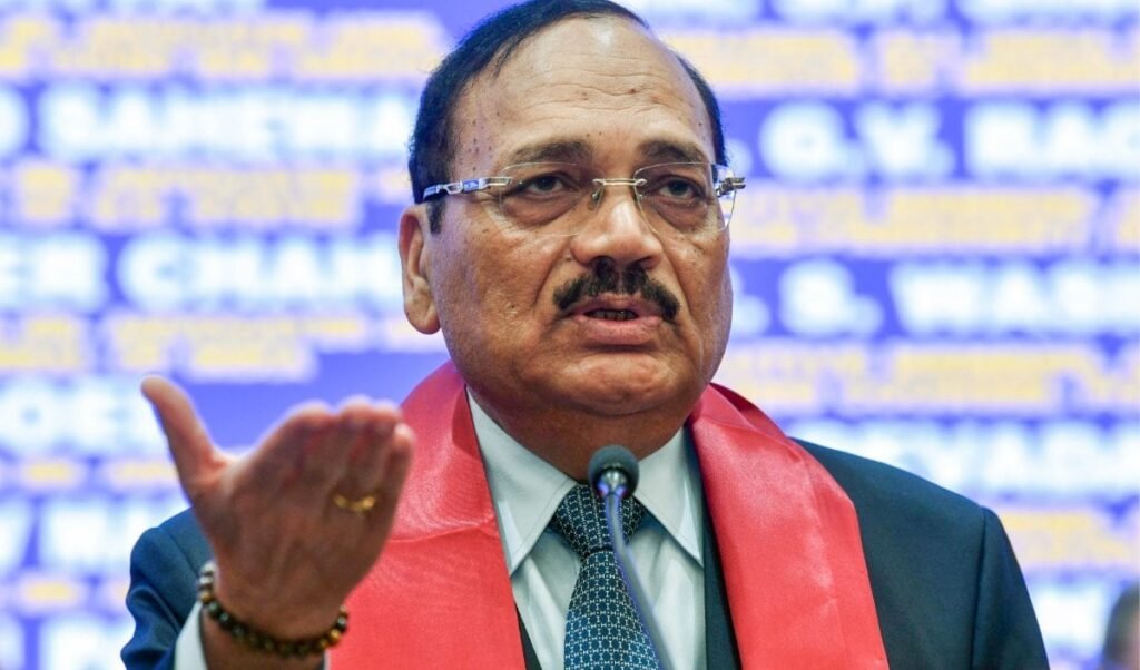 अब कांग्रेस ने CJI सूर्यकांत के इस्तीफ़े की मांग की, BJP बोली- भारत-विरोधी सभी गिरोह एकजुट हो रहे हैं