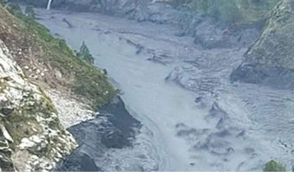 नेपाल में फिर बाढ़ का कहर! हजारों लोग लापता, क्या भारत तक आएगा असर?