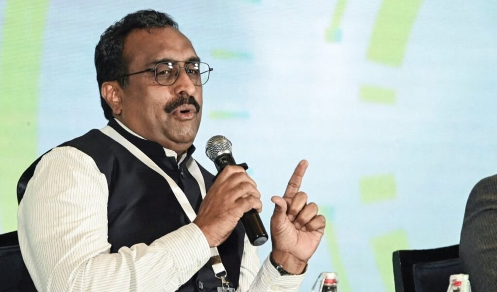 भारत Banana Republic नहीं, Ram Madhav बोले- Starlink स्पेक्ट्रम पर नियम से होगा फैसला भारत Banana Republic नहीं, Ram Madhav बोले- Starlink स्पेक्ट्रम पर नियम से होगा फैसला