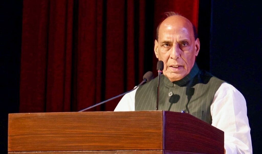 स्वदेशी तकनीक से मजबूत होगी सैन्य ताकत, Rajnath Singh ने IITs और DRDO संग मांगा तालमेल स्वदेशी तकनीक से मजबूत होगी सैन्य ताकत, Rajnath Singh ने IITs और DRDO संग मांगा तालमेल